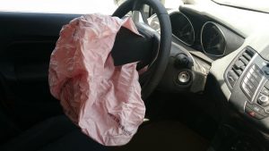 At What Speed Do Airbags Deploy? (All You Need To Know)