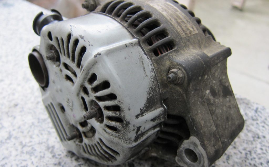 9 Honda Bad Alternator Symptoms To Know (Guide)