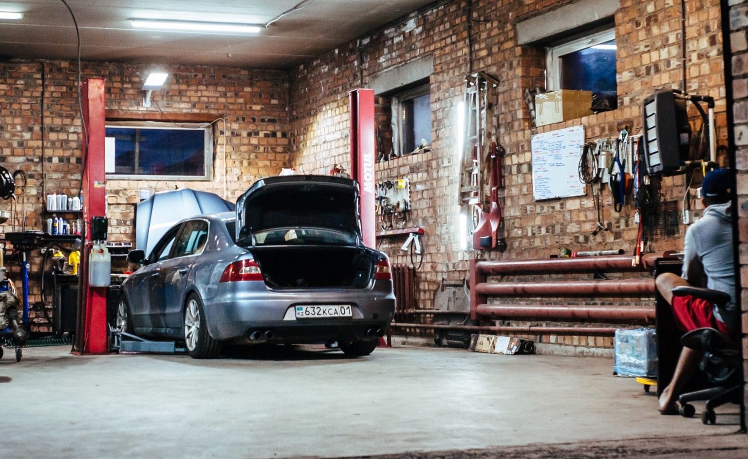 Why Epoxy Garage Floor? (9 Reasons Why) Autoily