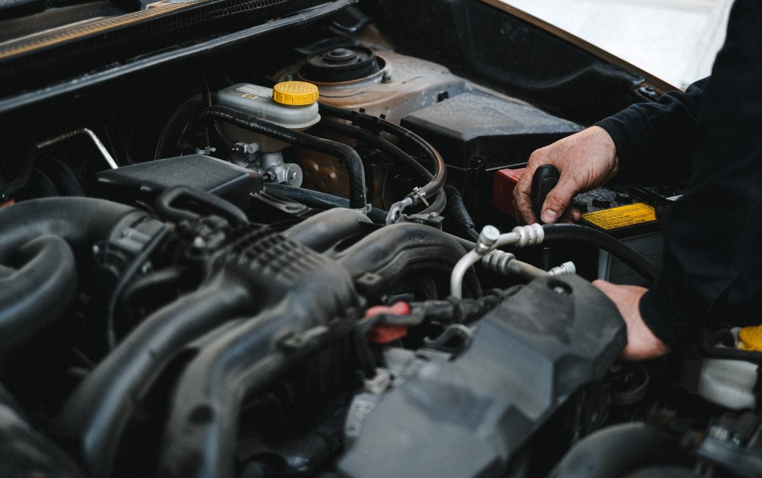 Bad Alternator Relay Symptoms (9 Different Signs)