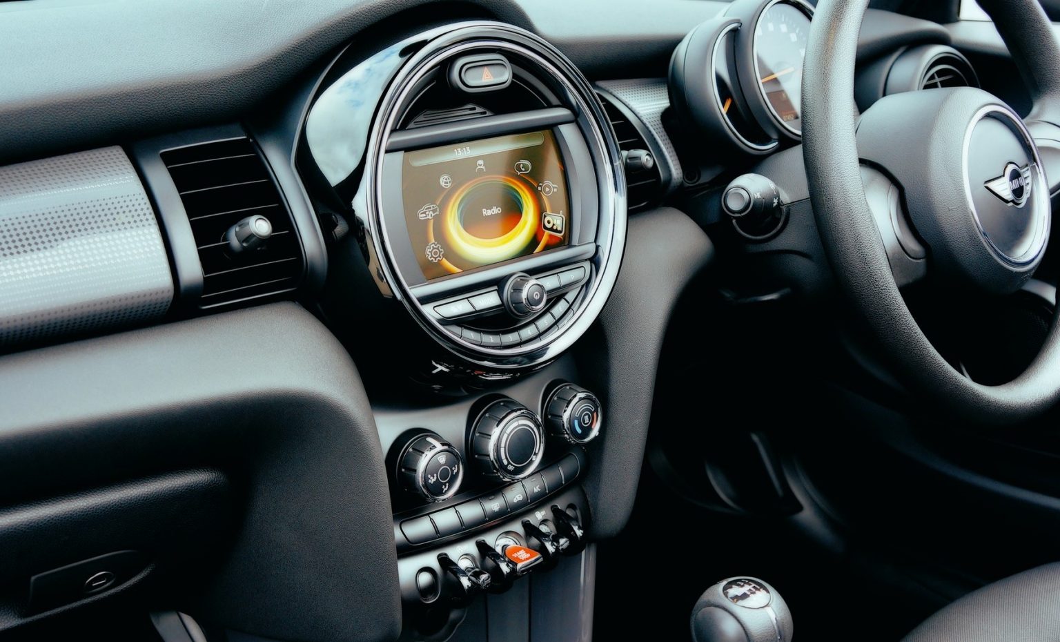 Why Is My Car Radio Static? (7 Reasons Why) Autoily