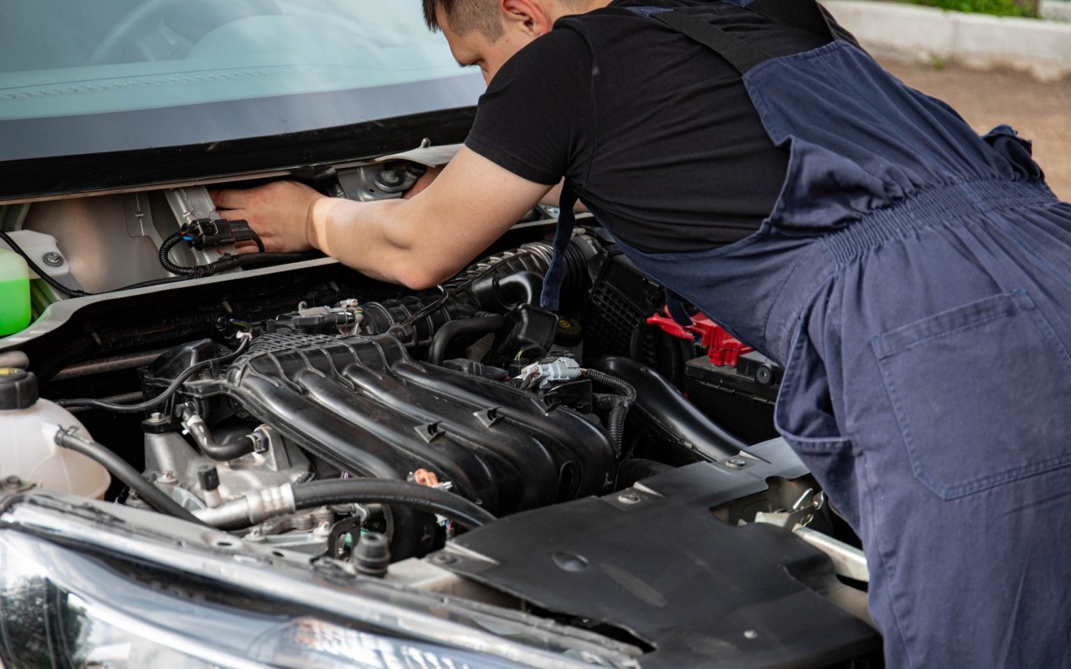 Astro Van Fuel Pump Symptoms (9 Things To Know)